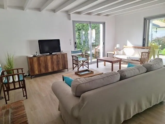 Maison 6 A 8 Pers Au Bord Du De